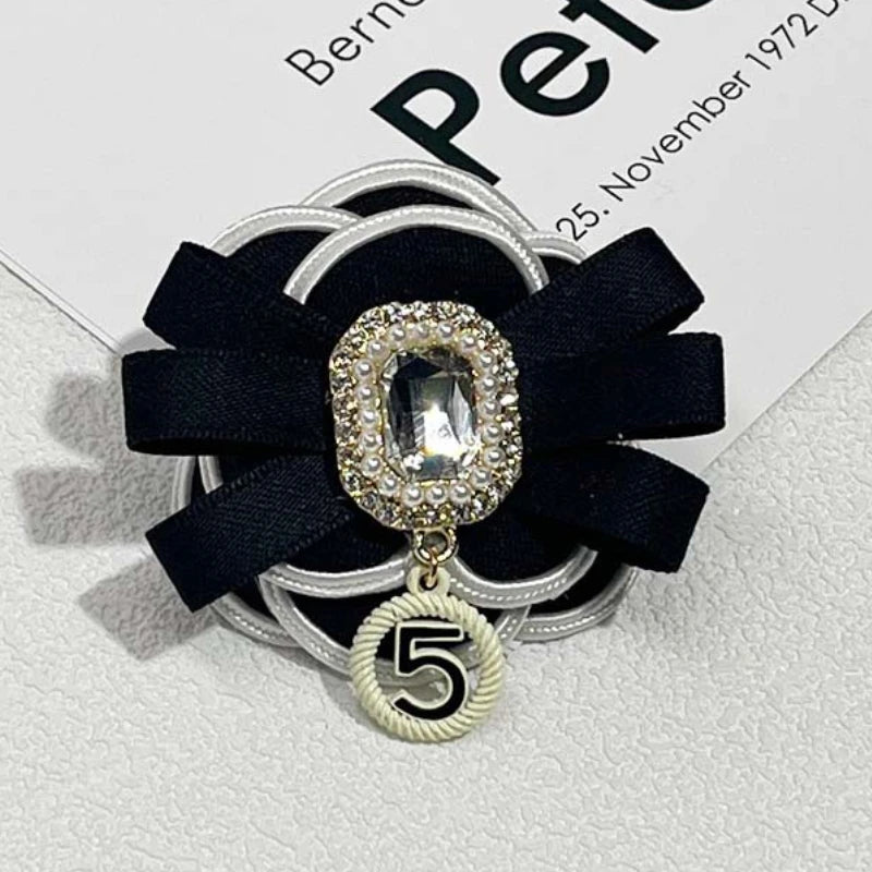 Camellia Flower Brooch Pins - Women's College Style Pearl Crystal Bow Tie Fashion Badge
