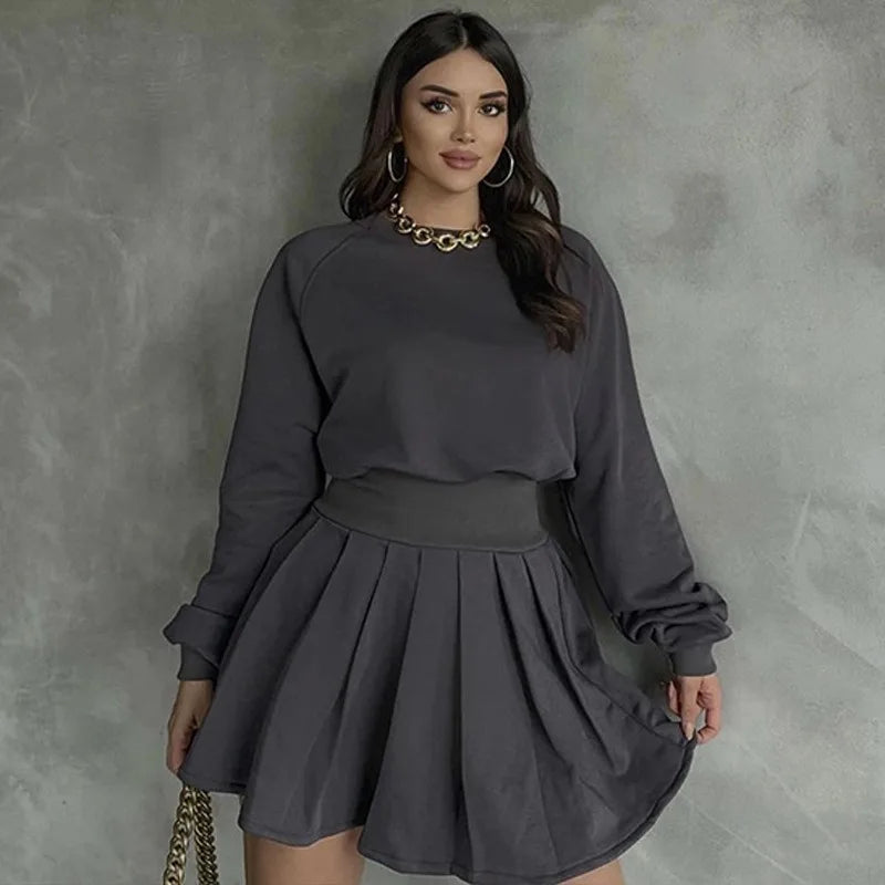 Women's Pleated 2 Piece Set - Long Sleeves Sweatshirt  and High Waisted Pleated  Skirt