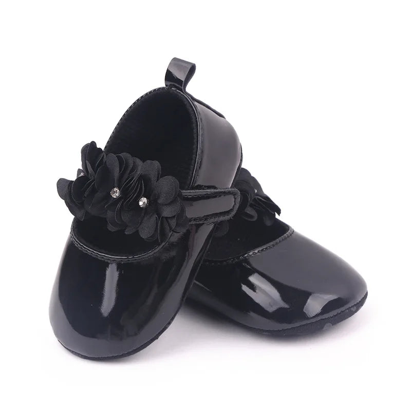 0-11M Baby Girls Cute Shoes 3 Colors Solid Soft Sole Flower Decor PU Leather Flats Shoes First Walkers