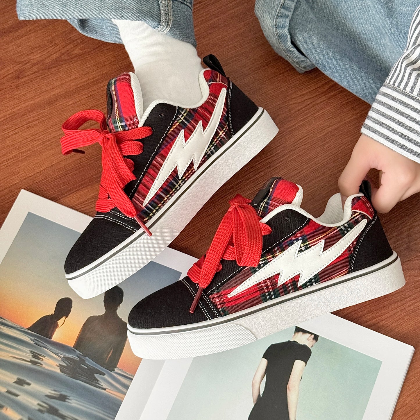 Lightning Design Sneakers - Casual Sports Trainers