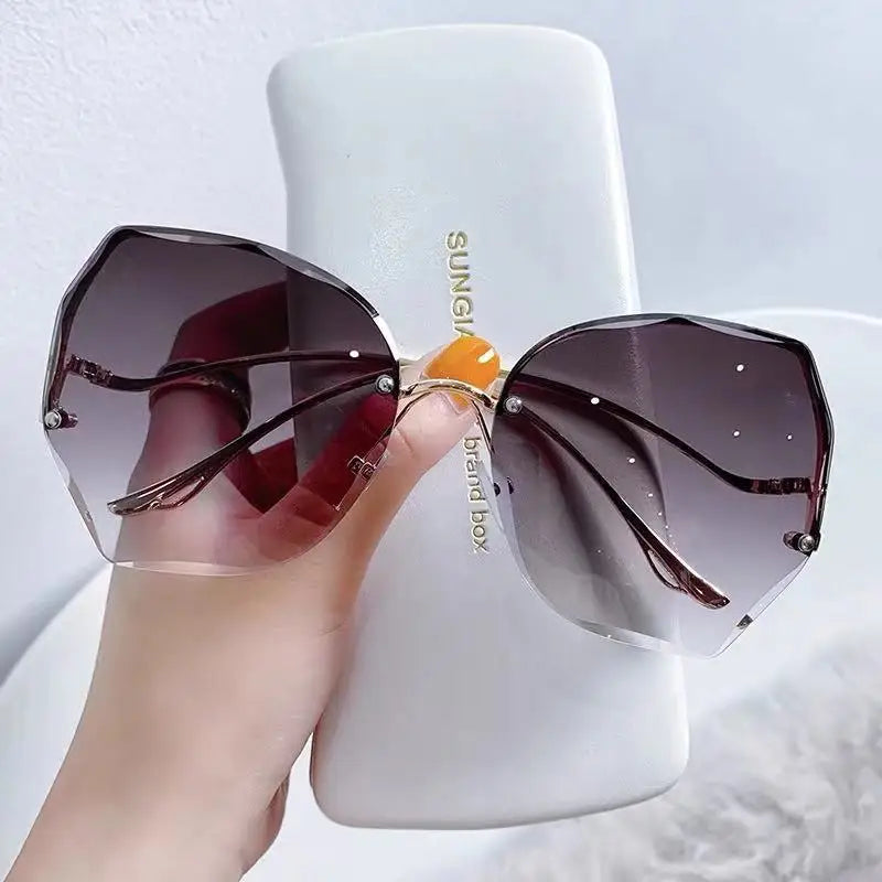 Large Frame Gradient Sunglasses - Frameless Metal Polygonal UV400 for Women