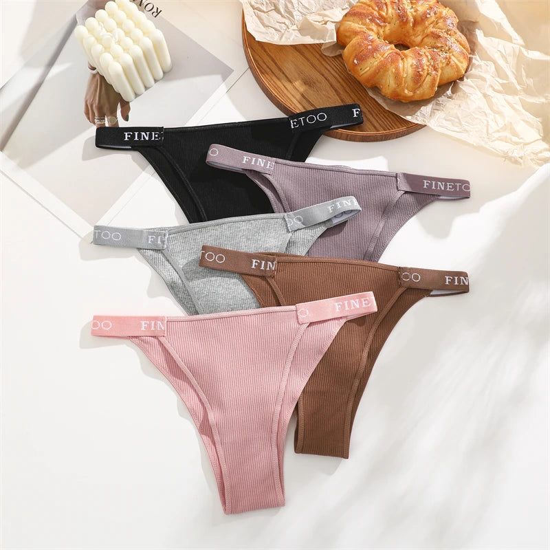 4-Pack Cotton Letter Belt Underwear - Women's Low-Waist Breathable Briefs