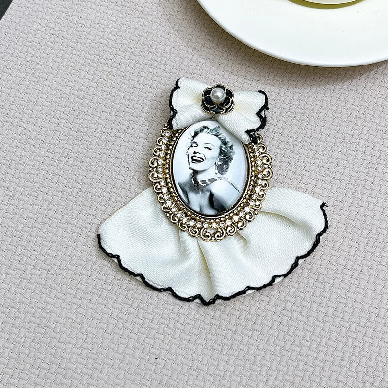 Retro Beauty Head Brooch - Velvet Bow Badge Flower Corsage Pin