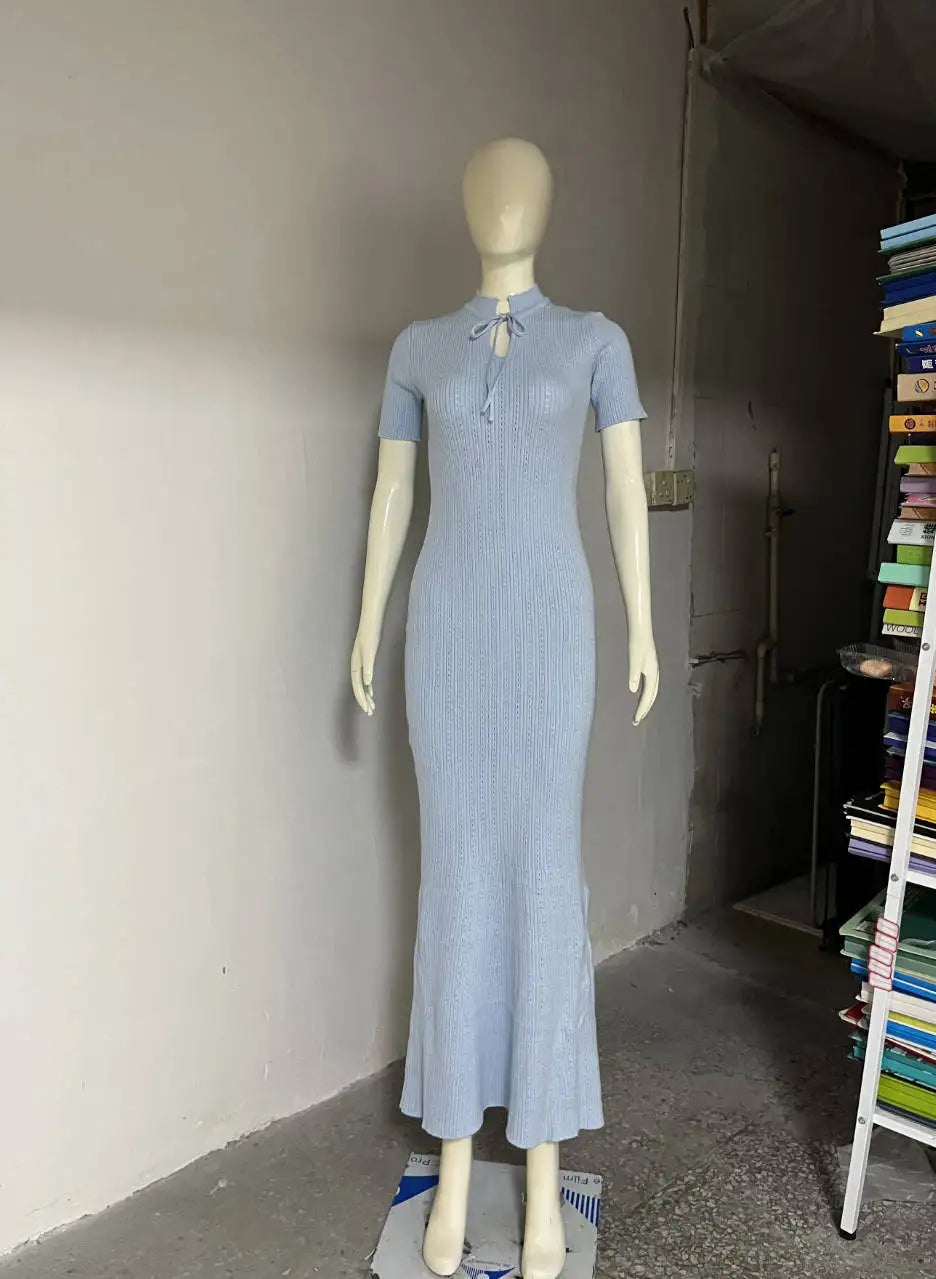 Women's Knitted Short Sleeve Maxi Dress - Casual Solid Sweater Bodycon Style