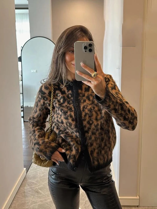 Women's Leopard Knitted Cardigan Buttons Outwear Long Sleeve Cardigan Sweater