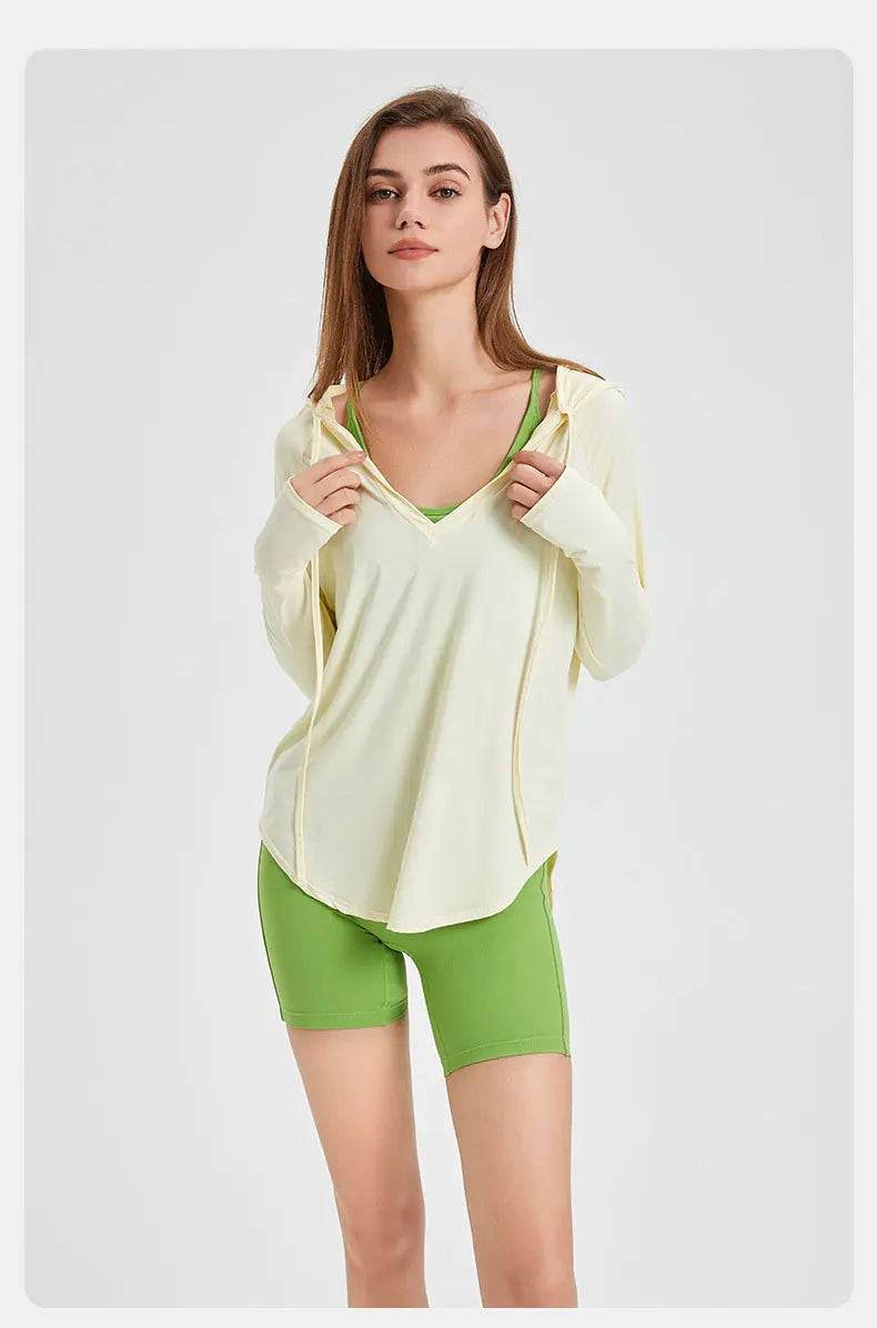 Women's Long Sleeve Hooded Yoga Shirt  Sun Protection Anti-UV Outdoor Workout Running Shirt Breathable Quick Dry Fitness Top Blouse