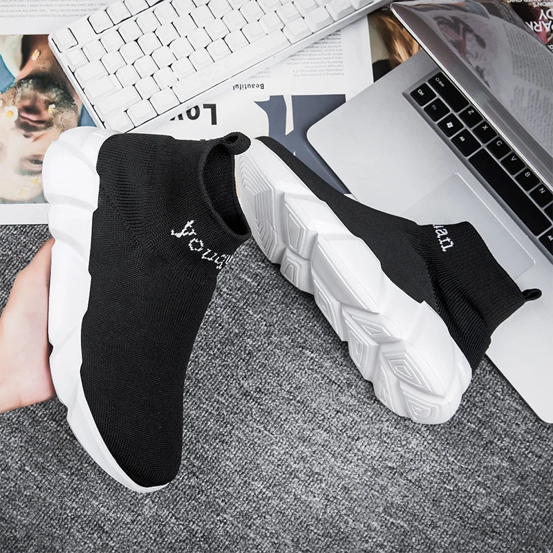 Men's Sports Mesh Running Breathable Slip-On Sneakers