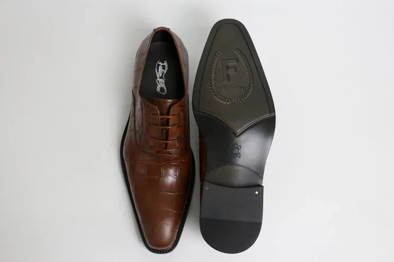 Crocodile Pattern Square Toe Brogue Leather Oxford Shoes