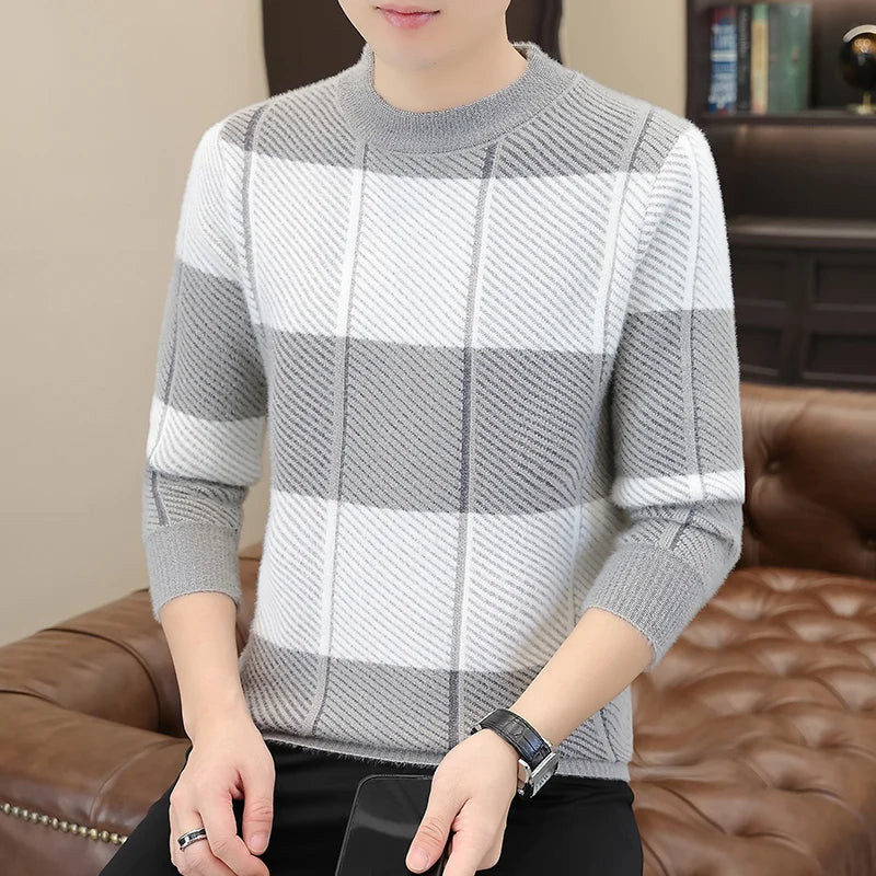 Men's Slim Fit Knitted Sweater - O-Neck Striped Pullover