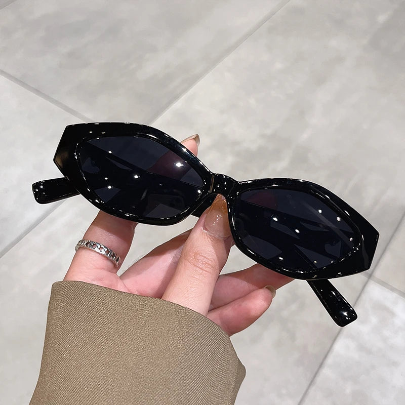 Unisex Small Oval Frame Sunglasses UV400