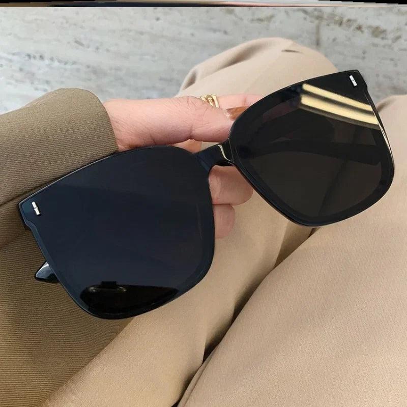 Women's Retro Classic Square Sunglasses UV400