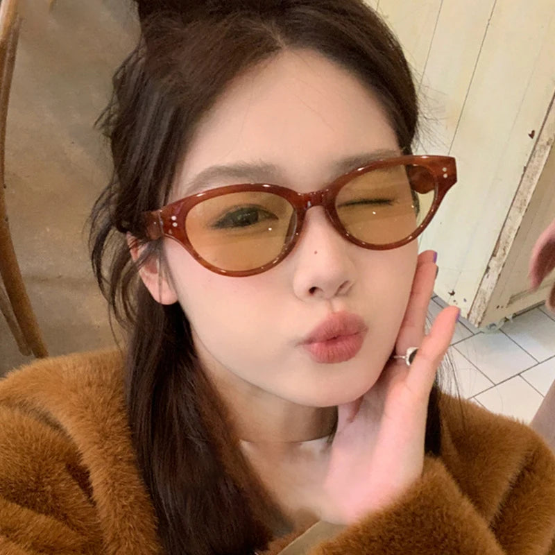 Small Square Sunglasses - Trendy Vintage Hip Hop Eyewear UV400 for Women & Men