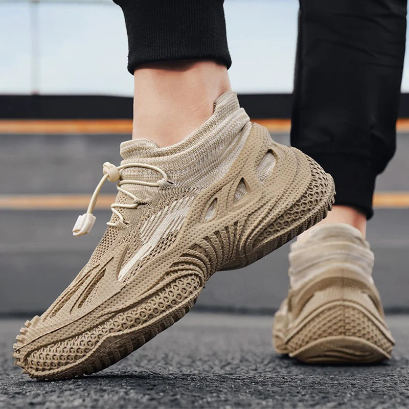 Men's Sports Mesh Running Sneakers Lace Up Comfortable Casual Sneakers