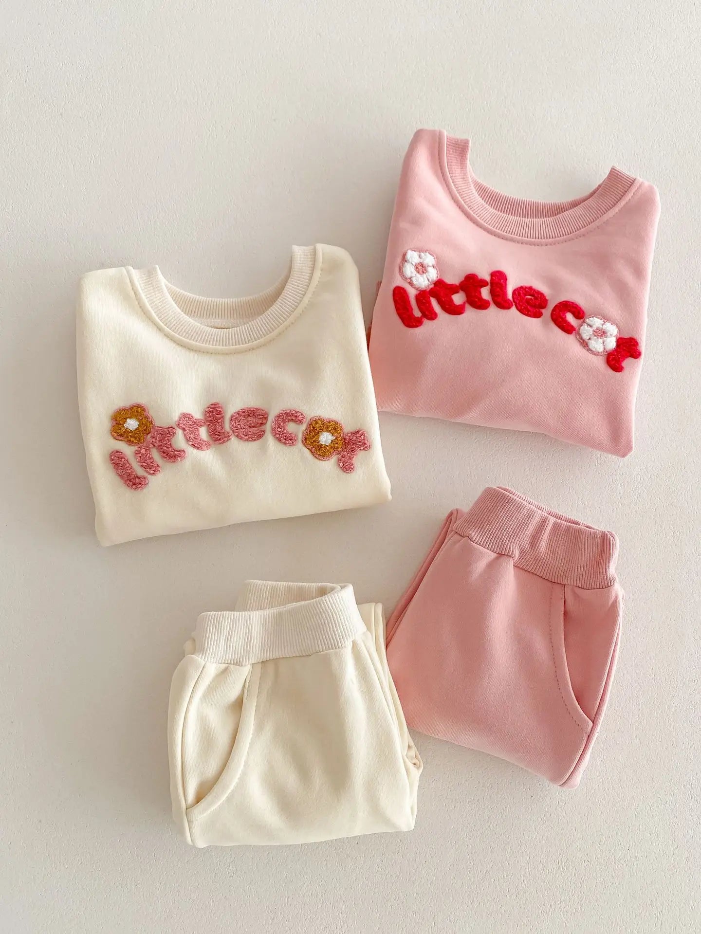 Girls Letter Print Hoodie Round-Neck Sweatshirts and Pants 2 PCS Track Suit