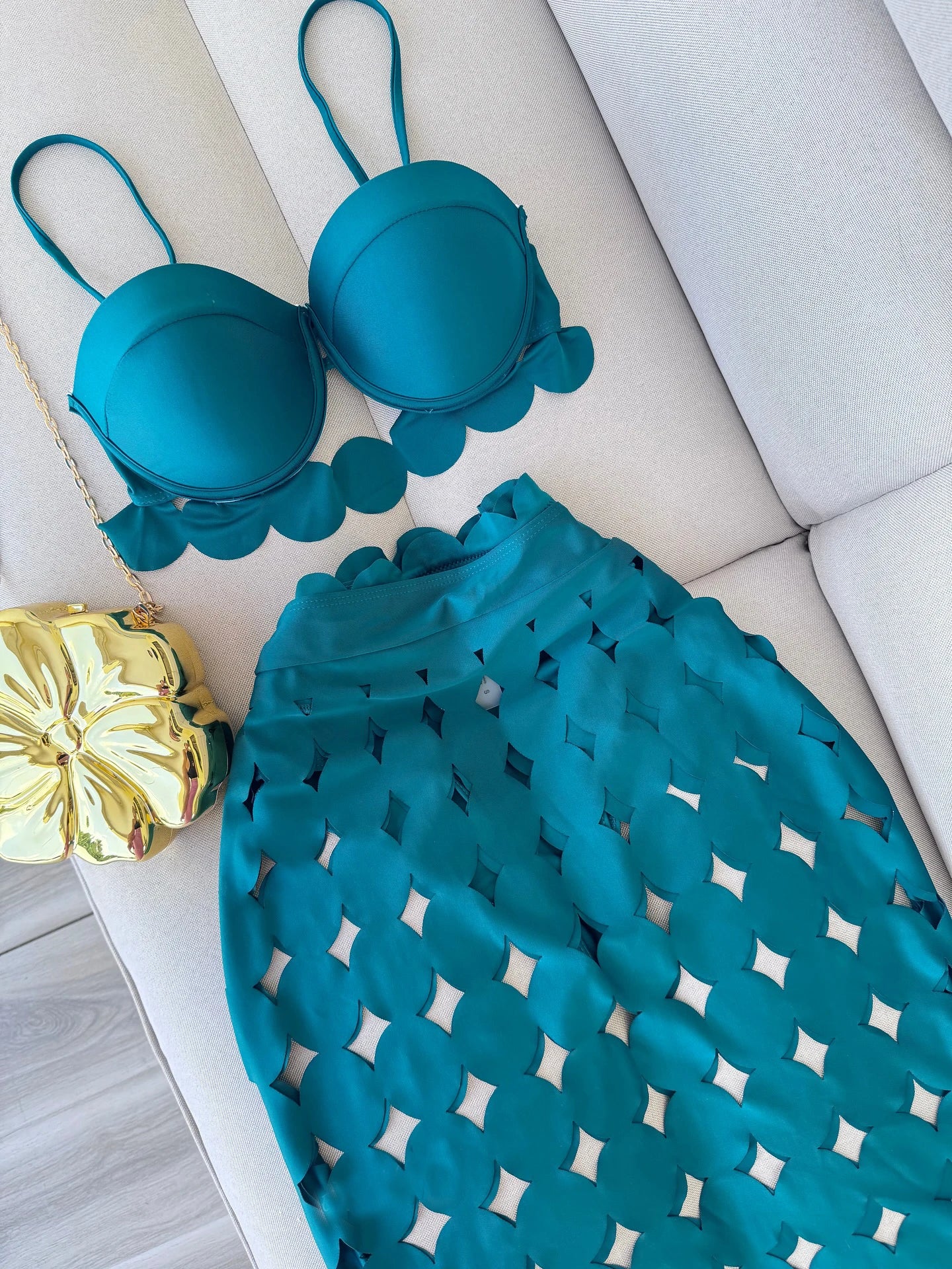 Underwire Bikini Set with Ruffle Skirt - Push Up Brazilian