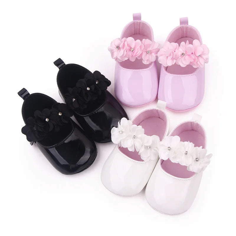 0-11M Baby Girls Cute Shoes 3 Colors Solid Soft Sole Flower Decor PU Leather Flats Shoes First Walkers