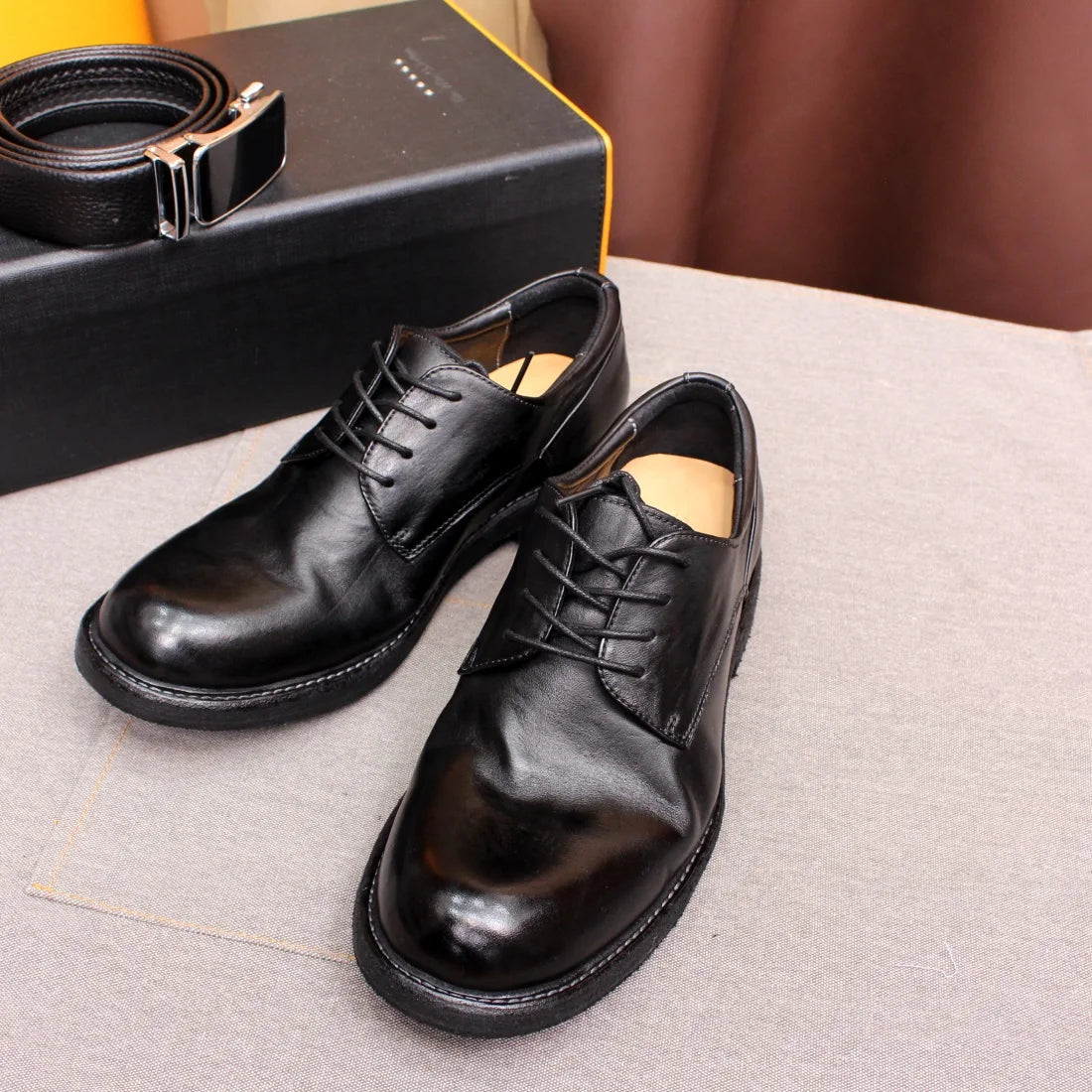 Men's Handmade Goodyear Sewn Comfortable Derby Formal Soft Leather Genuine Leather Round Toe Non-slip Casual Shoes