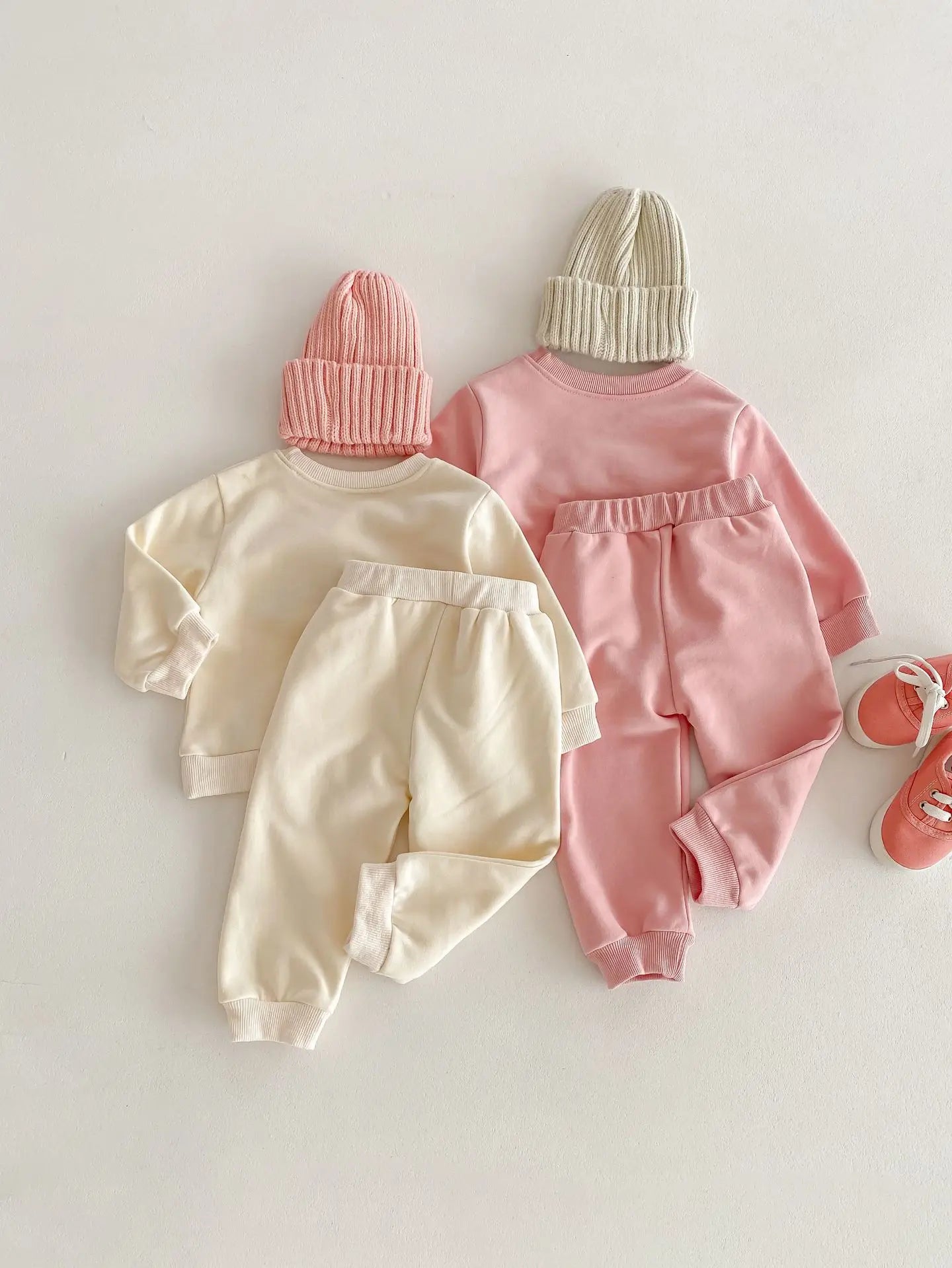 Girls Letter Print Hoodie Round-Neck Sweatshirts and Pants 2 PCS Track Suit