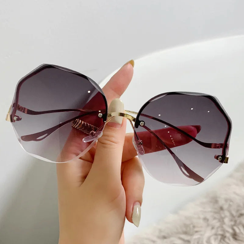Large Frame Gradient Sunglasses - Frameless Metal Polygonal UV400 for Women