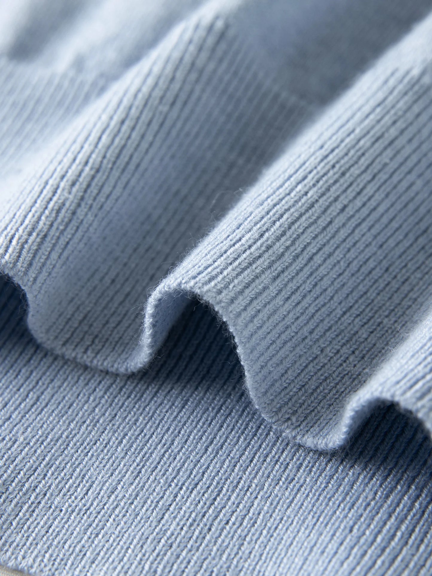 Soft Warm Cloud Shirt High-Collar Embroidered Lettering Long Sleeve Base Layer