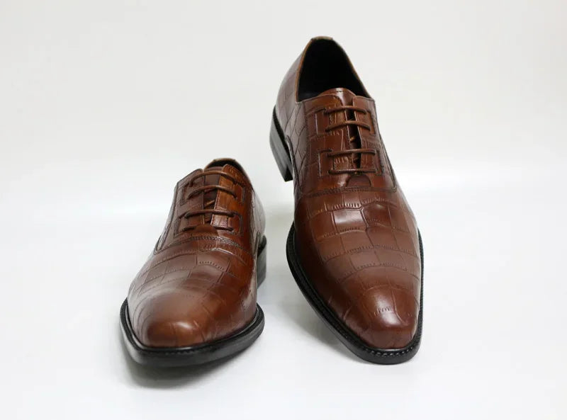 Crocodile Pattern Square Toe Brogue Leather Oxford Shoes