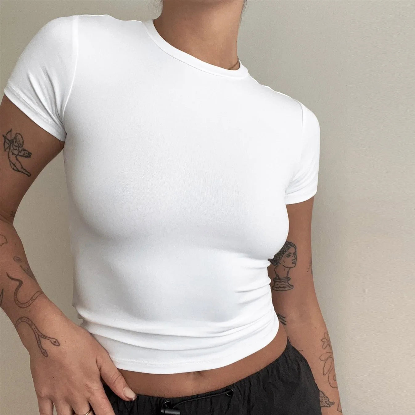 Women's Essential Basic Short Sleeve Round Neck T-Shirt