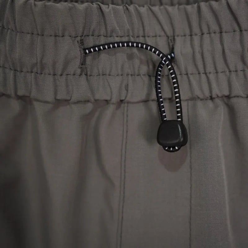 Men's Multi-Pocket Sports Shorts - Waterproof Drawstring