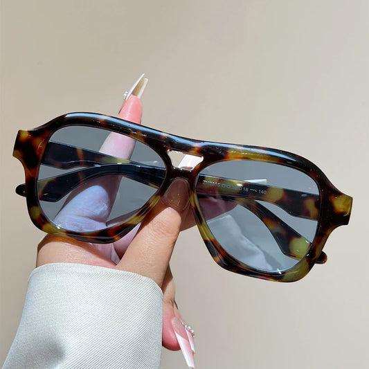 Unisex Vintage Double Bridge Pilot Sunglasses – UV400 Gradient