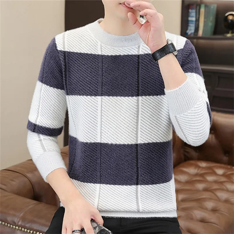 Men's Slim Fit Knitted Sweater - O-Neck Striped Pullover