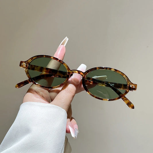 Vintage Oval Rim Sunglasses for Women – Retro Casual