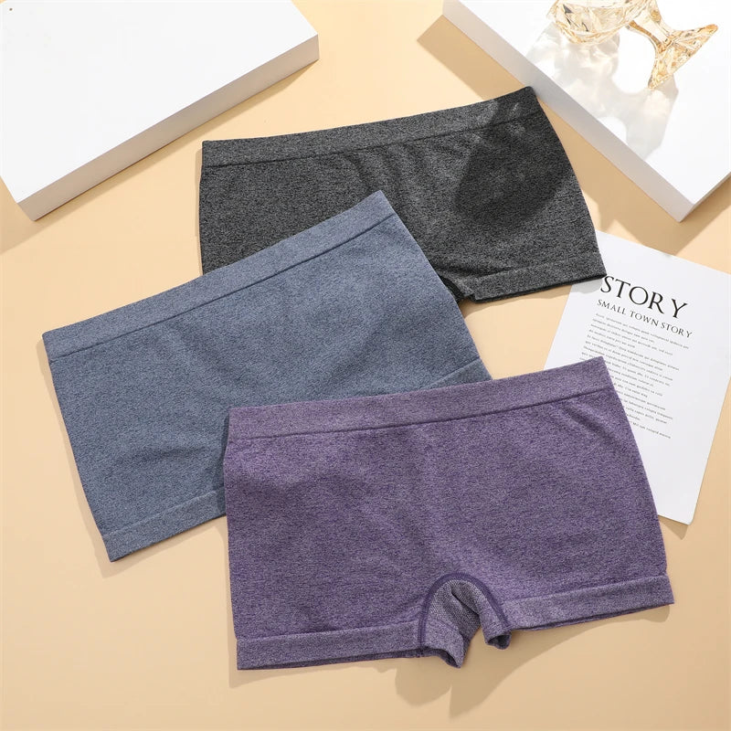 Women's Seamless Underwear - Sports  Breathable Low Waist Underwear Shorts