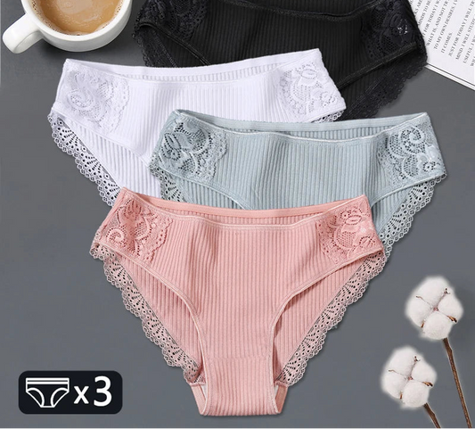 Women's Cotton Underwear 3-Piece Set - Low-Rise Lace Trim Briefs