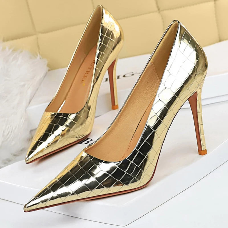 Women's Metal Stone Pattern High Heels Shoes Stiletto Shoes