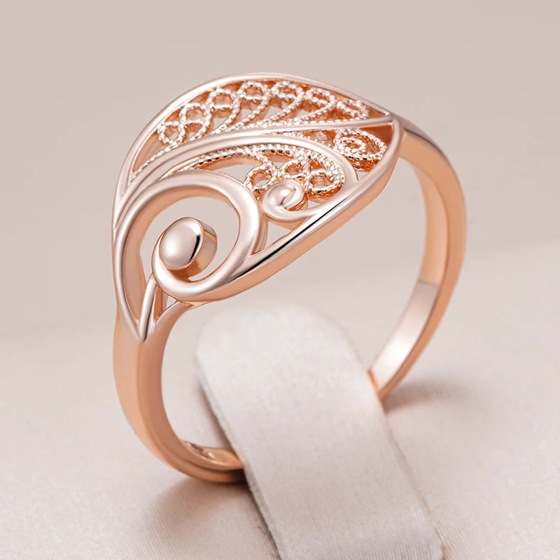 Women's Glossy 585 Rose Gold Colour Hollow Flowr Ring