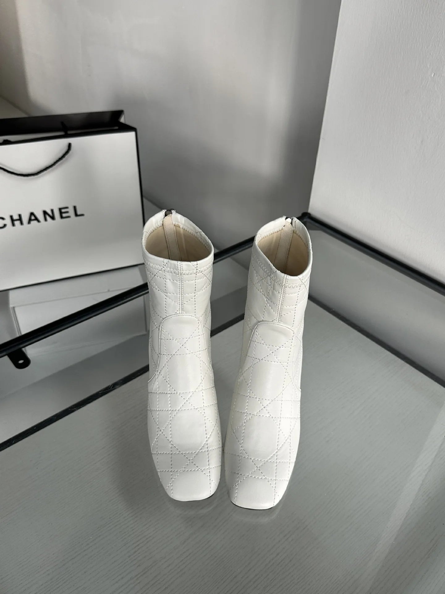 Retro Checkered Ankle Boots - Round Heel with Back Zipper