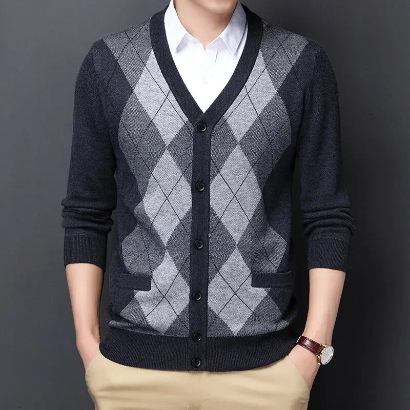 Men's Argyle V-Neck Cardigan - Slim Fit Knitted Sweater