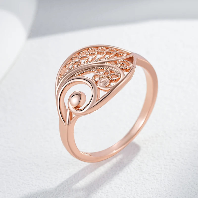 Women's Glossy 585 Rose Gold Colour Hollow Flowr Ring