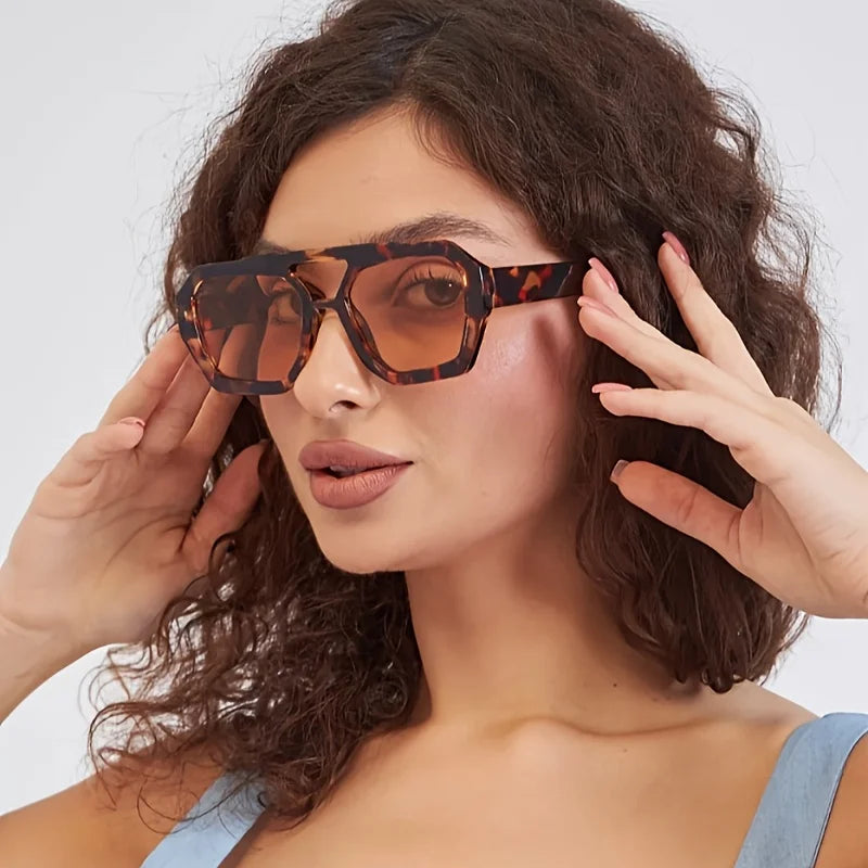 Women's 2pcs Set Fashion  Retro Square UV Resistant  Sunglasses