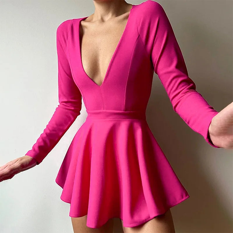 Women's Backless V Neck A-Line Mini Dress - Long Sleeve Pleated Dress