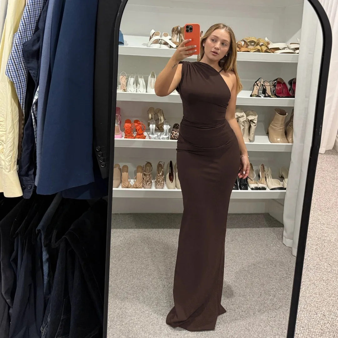 Women's Asymmetrical Backless Maxi Dress - Sleeveless Ruched Party Dress