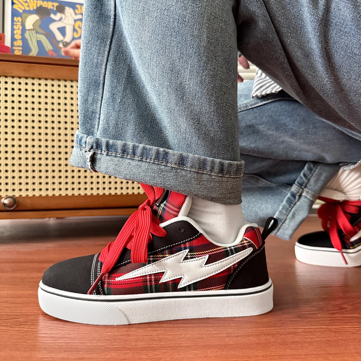 Lightning Design Sneakers - Casual Sports Trainers