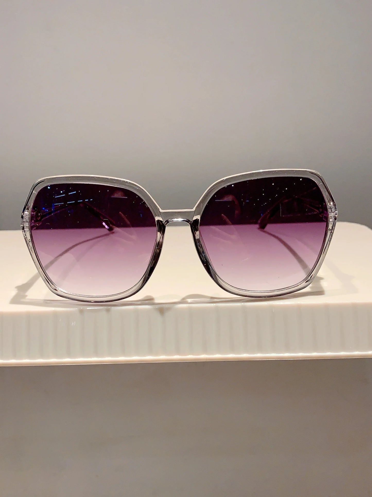 Stylish Gradient Square Sunglasses - Oversized Fashion Eyewear for Travel & Driving