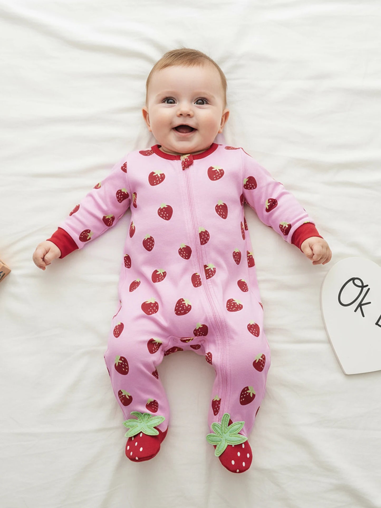 Baby Girls Boys Strawberry Print Romper - Long Sleeve Footed Jumpsuit 0-18M