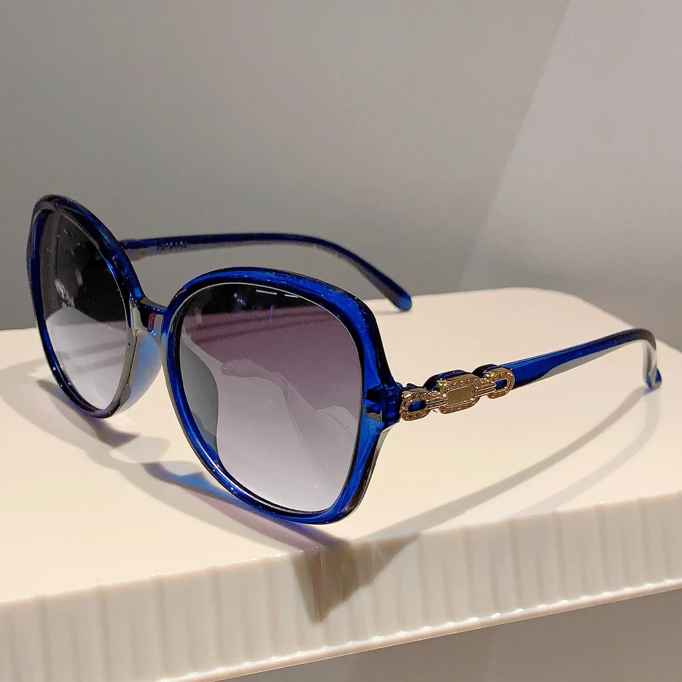 Women's Square Oversize Sunglasses