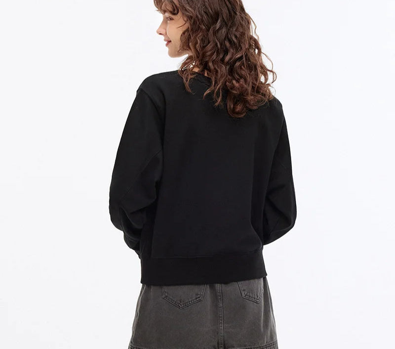 Women's Basic Round Neck Sweatshirt - Loose Fit Minimalist Pullover