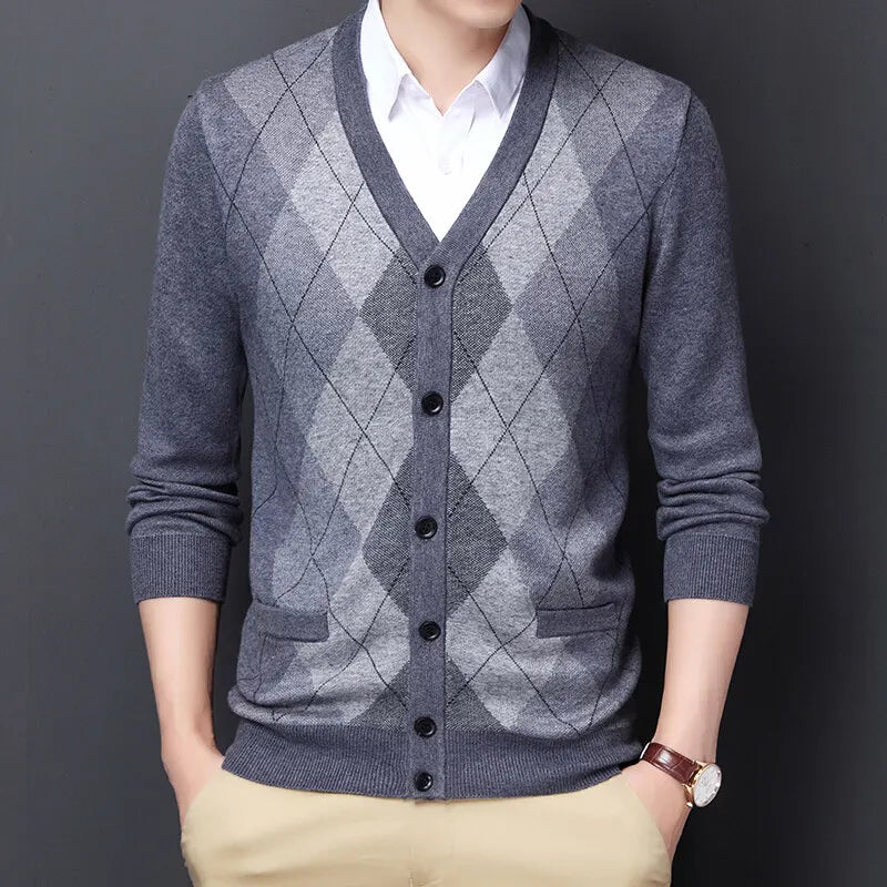 Men's Argyle V-Neck Cardigan - Slim Fit Knitted Sweater