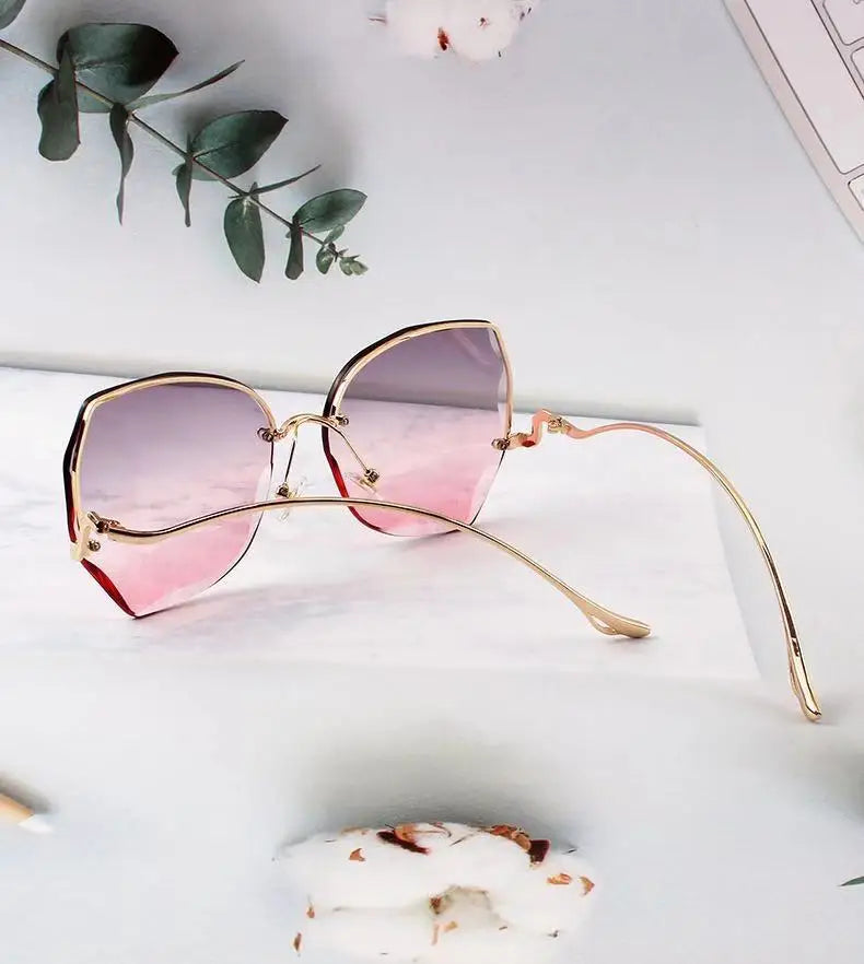 Large Frame Gradient Sunglasses - Frameless Metal Polygonal UV400 for Women
