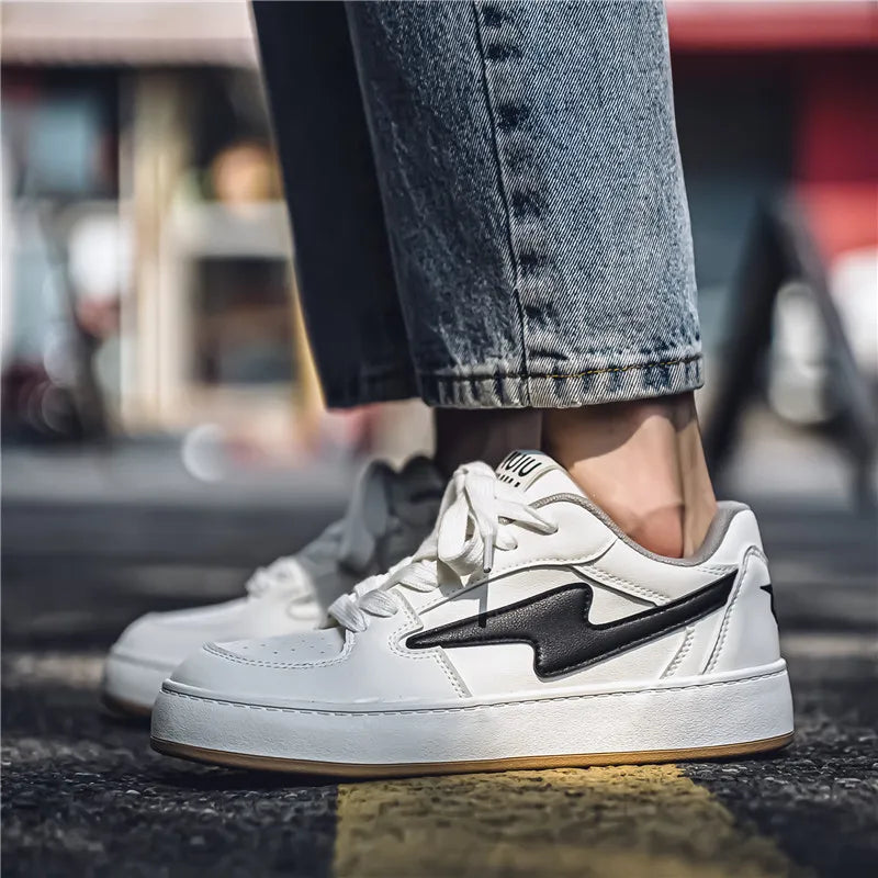 Men's Casual Sneakers Lightning Design Platform Skateboard Shoes Tennis Sports Shoes Outdoor Comfortable Vulcanized Sneakers