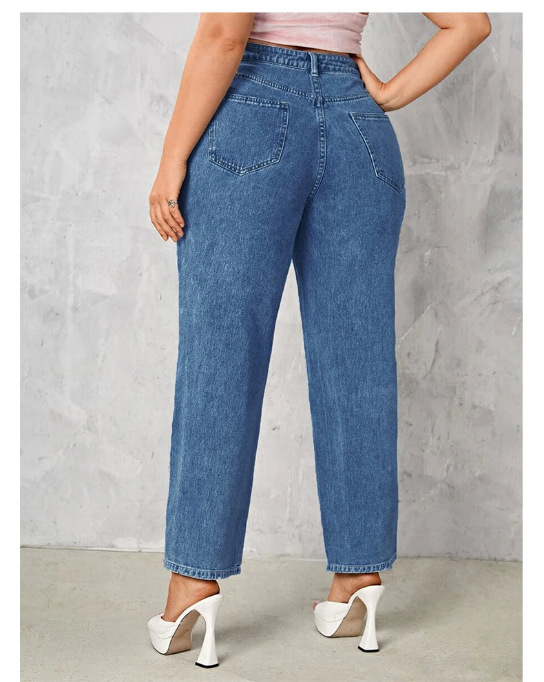 Women's Plus Size Stretchy and Loose Washing Straight Denim Jeans