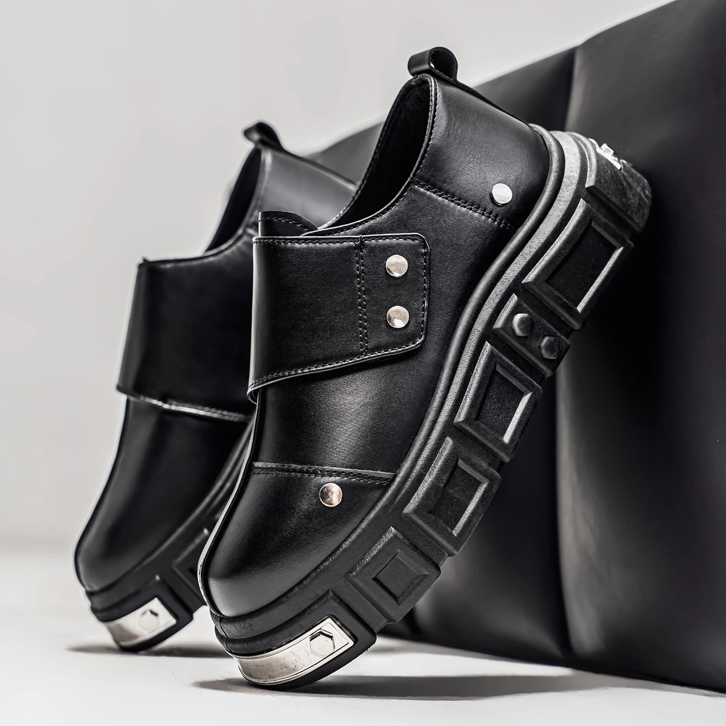 Men's Leather Platform Derby Shoes - Metal Detail Casual Dress Sneakers